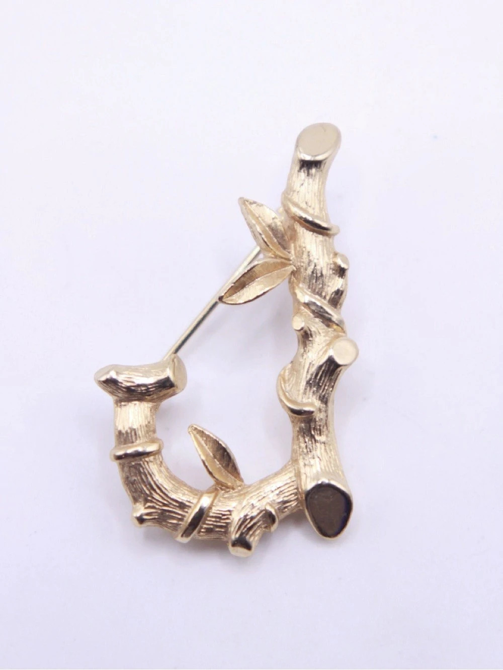 Sarah Coventry Letter J Tree Branch Initial Brooch Gold tone